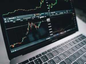 Economy Advisor Roarleveraging